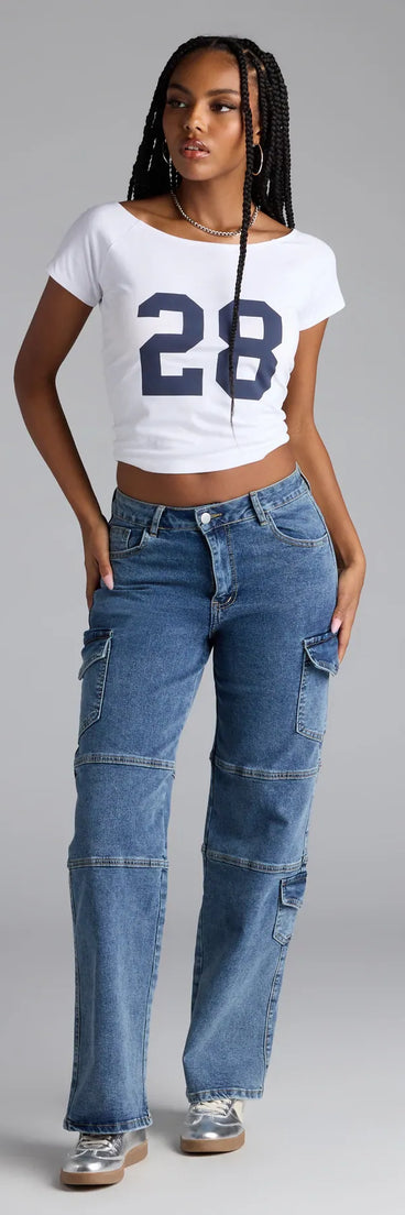 Choosing medium denim wash jeans means the Street Style Straight-Leg Cargo Denim Jeans are your new power move—polished enough for plans, bold enough for the gram.