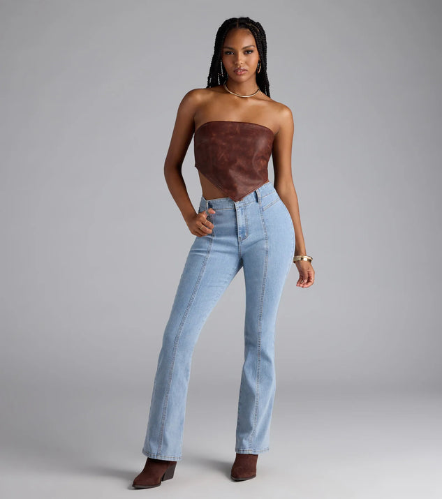 Complete your summer wardrobe with the Timeless And True High-Rise Bootcut Denim Jeans, trendy women's jeans in light blue made to mix, match, and stand out.