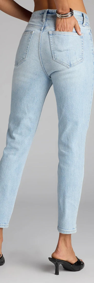 Style up your rotation with the Sculpt And Serve High-Rise Skinny Denim Jeans, trendy light blue jeans made to anchor every outfit with attitude and ease.