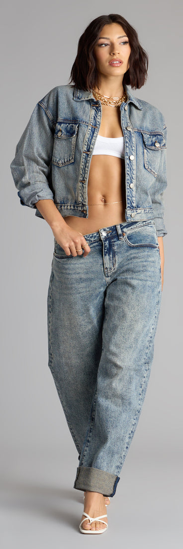 Make a fall statement in the Off-Duty Cool Mid-Rise Cuffed Denim Jeans, a closet must-have among fall bottoms for women.