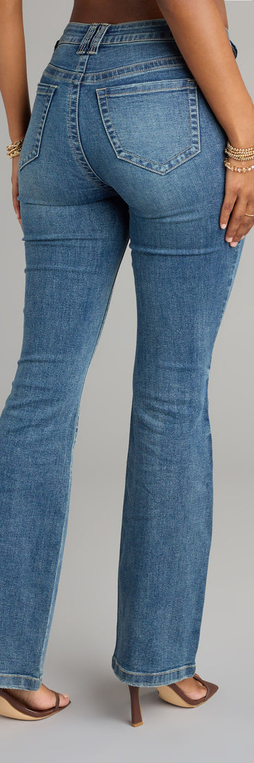 Style up your rotation with the Walk This Way Mid Rise Flare Denim Jeans, trendy jeans made to anchor every outfit with attitude and ease.