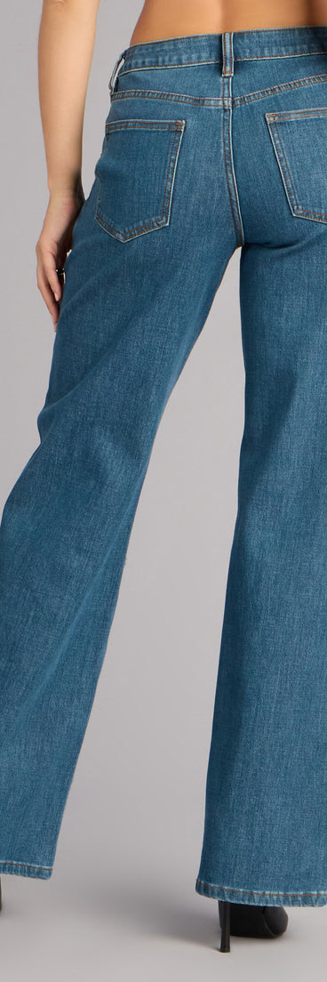Sleek Look Mid-Rise Straight-Leg Jeans