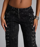 Designed for campus outfits, sleek workwear, and on-the-go moments, the Dial Up Drama Mid-Rise Lace Up Denim Jeans are trendy black bottoms for women bringing effortless fall versatility.