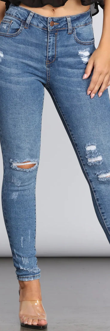 Middle Ground Distressed Skinny Jeans