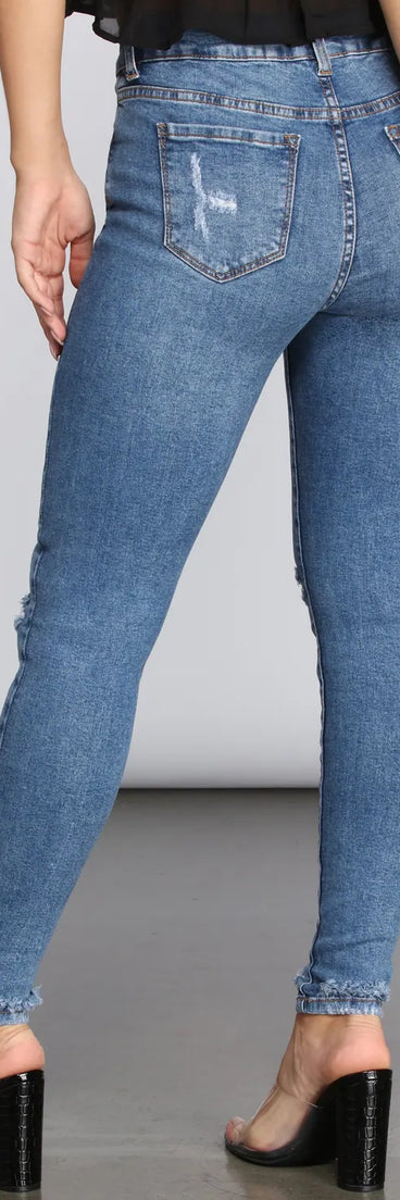 Middle Ground Distressed Skinny Jeans