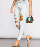 Bella High Rise Super Destructed Jeans