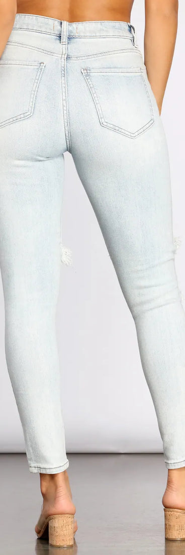 Bella High Rise Super Destructed Jeans