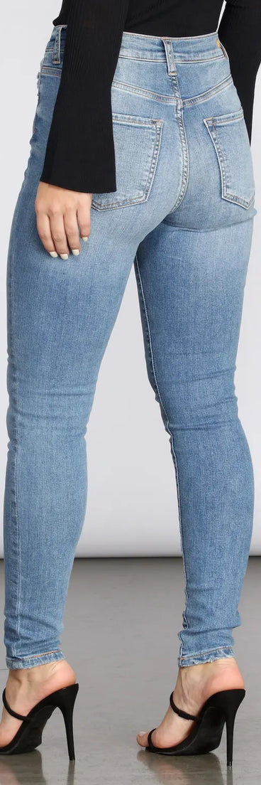 High Rise Clean Skinny Jeans