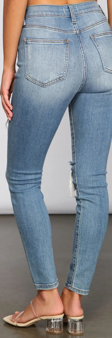 Bella Super High-Rise Destructed Skinny Jeans