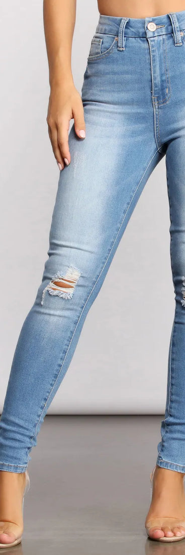 On the Rise Destructed Skinny Jeans