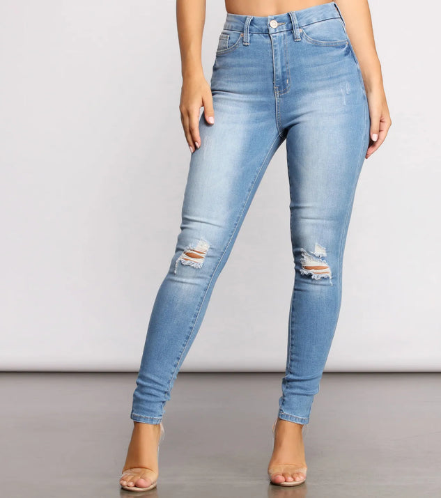 On the Rise Destructed Skinny Jeans