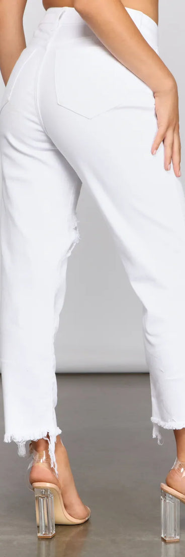 High-Rise Destructed And Frayed Mom Jeans