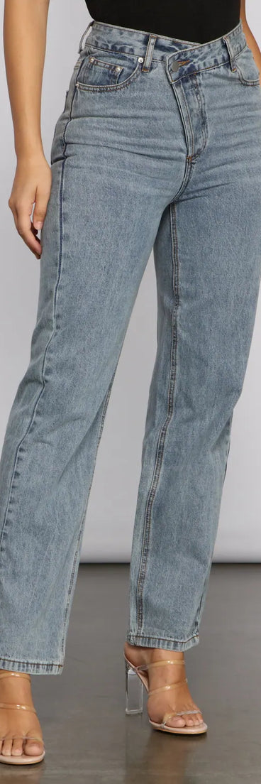 Trendy Asymmetrical High-Rise Boyfriend Jeans