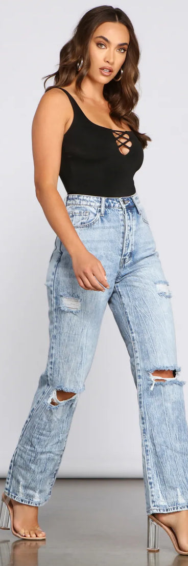 Effortless And Edgy Boyfriend Jeans