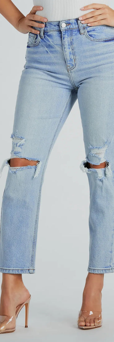 The Love Your Look High-Rise Straight-Leg Denim Jeans is a pair of stylish women's denim pants, perfect for creating easy winter outfits, from casual days to holiday gatherings.