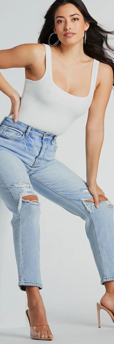  Love Your Look High-Rise Straight-Leg Denim Jeans is a pair of women's pants with an on-trend leg style and elevated fabric that adds texture, perfect for crafting effortless office-ready winter outfits.