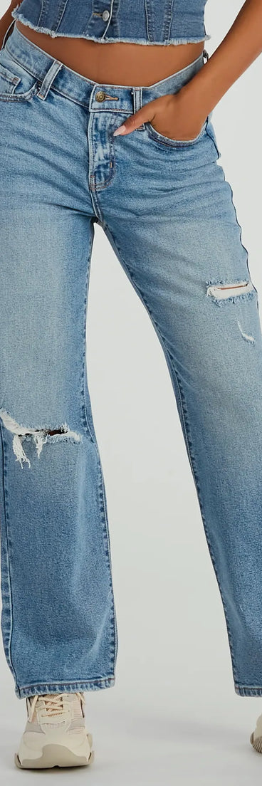 Create bold, fashion-forward looks for spring or summer with the Serve Style Mid-Rise Straight-Leg Denim Jeans in medium denim wash, a must-have piece from Windsor’s collection of stylish bottoms for women.