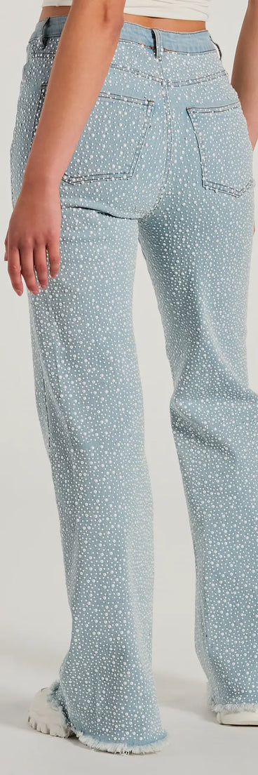 Refresh your fall closet with stylish women's pants like the Beaming Perfection Faux Pearl Bootcut Denim Jeans in a sleek fabric and a pant leg style that makes your look unique.