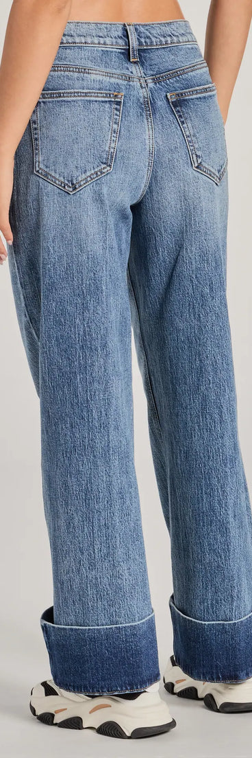 The Cool Trend High-Rise Cuffed Wide-Leg Denim Jeans is a trendy women's bottom in medium denim wash, designed with modern details and alluring textures to complete chic outfits for 2025.