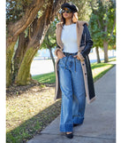 
Upgrade your style game for 2025 with the Hot Shot High-Rise Wide-Leg Denim Jeans, perfect for any fashion-forward wardrobe.