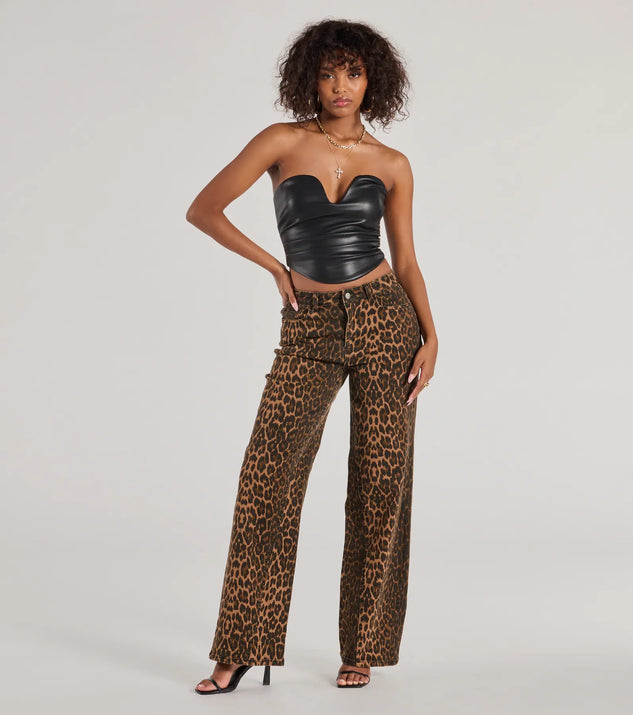 The Fierce Aura Wide-Leg Leopard Print Denim Jeans is a trendy women's bottom in leopard print, designed with modern details and alluring textures to complete chic outfits for 2025.