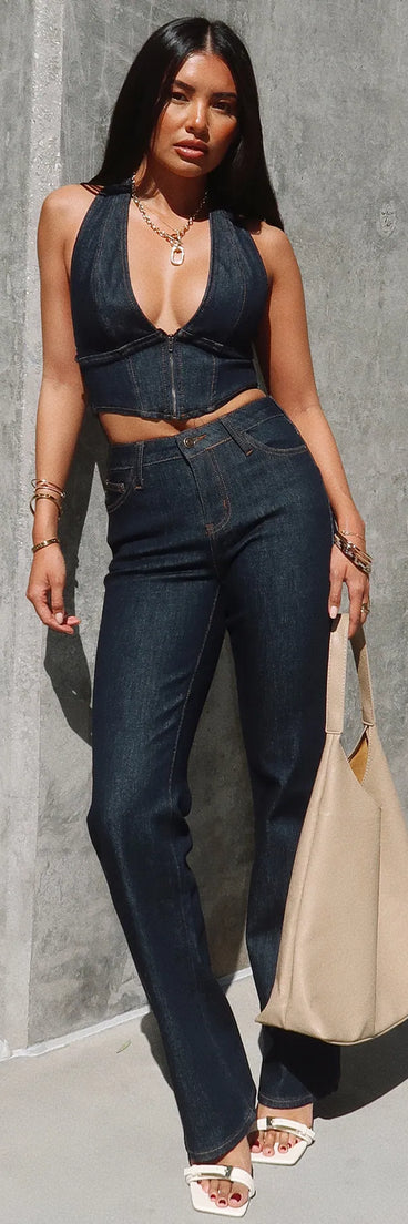 Create bold, fashion-forward looks for summer with the Elevated Chic High-Rise Straight Leg Denim Jeans in dark denim wash, a must-have piece from Windsor’s collection of stylish bottoms for women.
