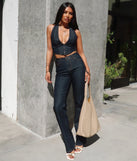 Create bold, fashion-forward looks for spring or summer with the Elevated Chic High-Rise Straight Leg Denim Jeans in dark denim wash, a must-have piece from Windsor’s collection of stylish bottoms for women.
