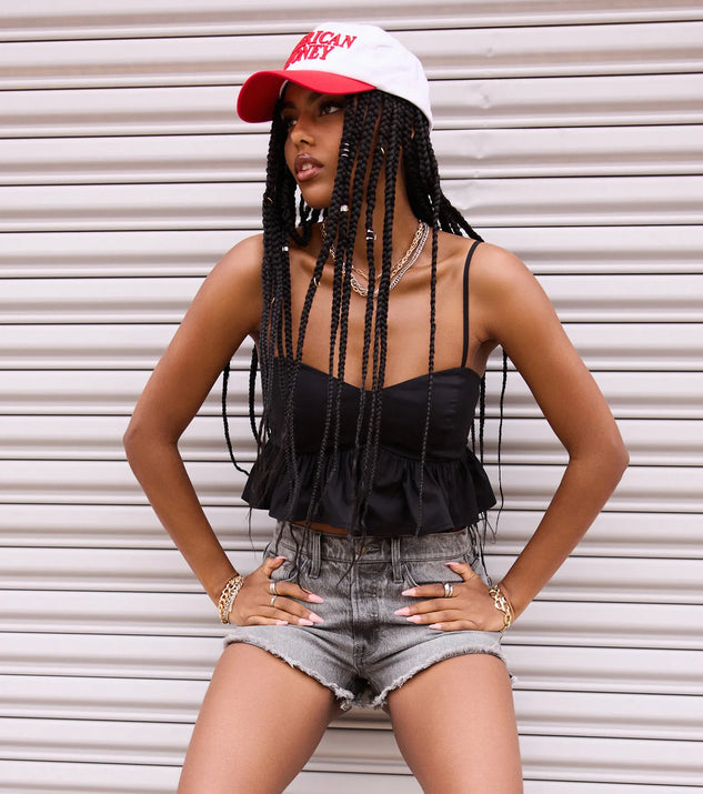 Complete your summer wardrobe with the Cool Classic High-Rise Frayed Denim Shorts, trendy shorts in gray made to mix, match, and stand out.