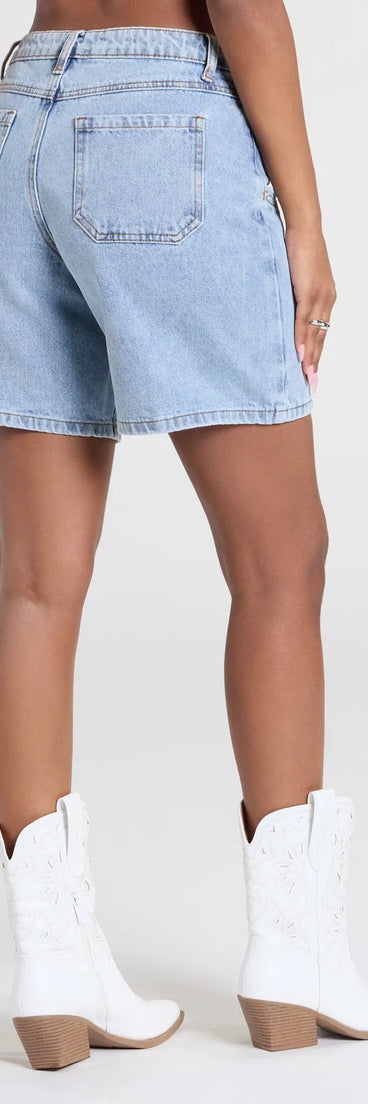 Keep your look easy and on-trend with the All Day Mid-Rise Denim Jorts, denim blue jean shorts made for everyday summer outfits.