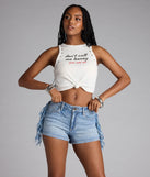 Designed for campus outfits, sleek workwear, and on-the-go moments, the Main Stage Energy Fringe Denim Shorts are trendy medium denim wash bottoms for women bringing effortless fall versatility.