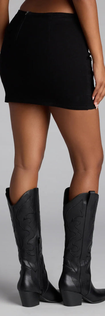 Style up your rotation with the Buckle Down High-Rise Denim Skort, a trendy black skort made to anchor every outfit with attitude and ease.