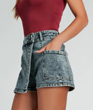 
Upgrade your style game for 2025 with the Trendy Impression Acid-Wash Denim Wrap Skort in dark denim, perfect for any fashion-forward wardrobe.