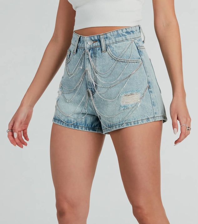 
Upgrade your style game for 2025 with the Sunny State Mid-Rise Distressed Denim Shorts in white, perfect for any fashion-forward wardrobe.