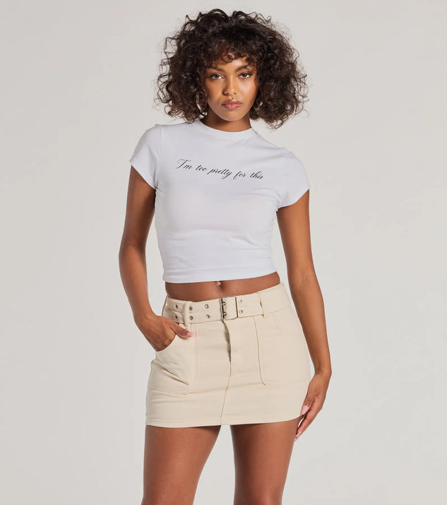 The denim wash and trendy design of the Casual Slay Mid Rise Belted Denim Skort is a chic spring piece for any wardrobe, versatile for everyday wear.