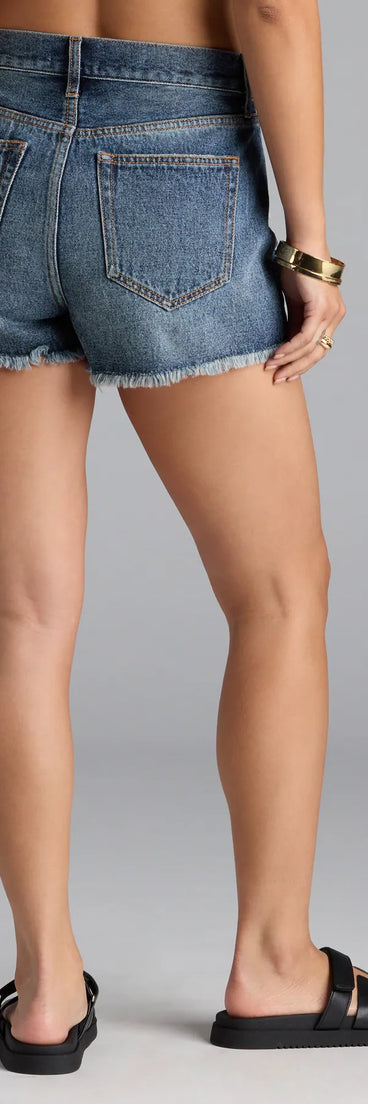 Keep your look easy and on-trend with the Classic Fit High-Rise Distressed Denim Shorts, dark denim wash jean shorts made  for everyday outfits.