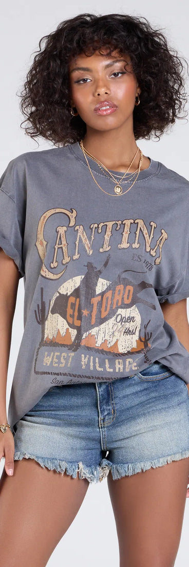 Create bold, fashion-forward looks for any event or for your page with the Easygoing Mid-Rise Frayed Denim Shorts in dark denim wash, a must-have piece from Windsor’s collection of stylish bottoms for women.