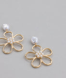 Polished Flower Pearl Earrings