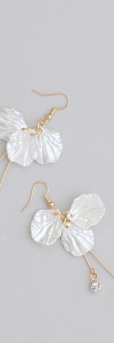 Chic Beauty Rhinestone And Pearl Flower Earrings