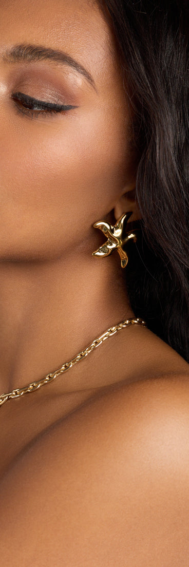 Style your vibe in seconds with the Coastal Glam Starfish Stud Earrings, a fashion accessories essential that completes any outfit with ease.