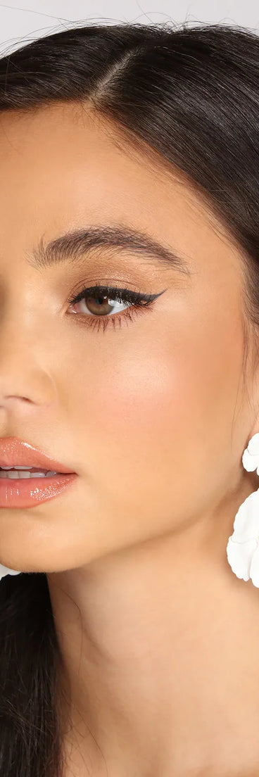 Effortlessly Pretty Floral Statement Earrings