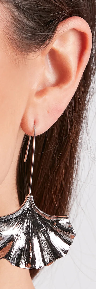 Island Lily Dangling Leaf Earrings