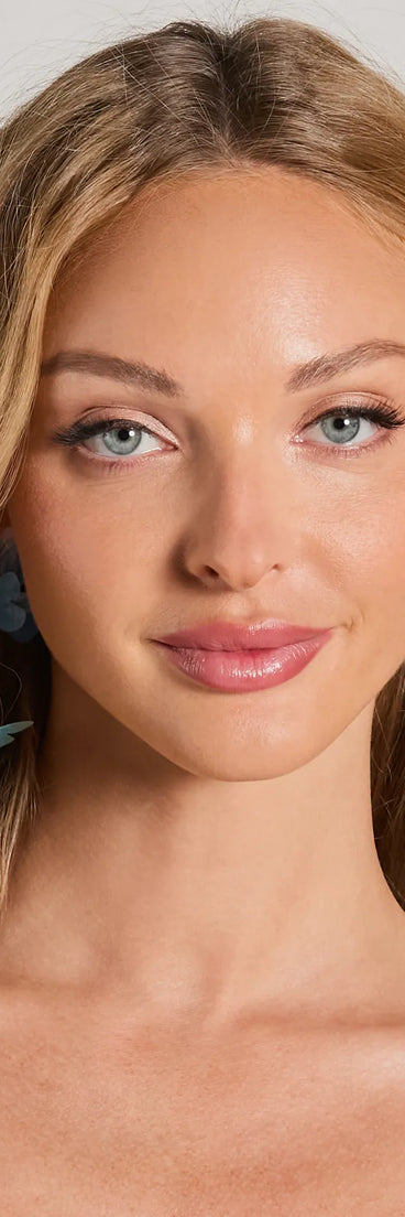 
Upgrade your style game for 2025 with the Whimsical Chic Organza Butterfly Statement Earrings, perfect for any fashion-forward wardrobe.