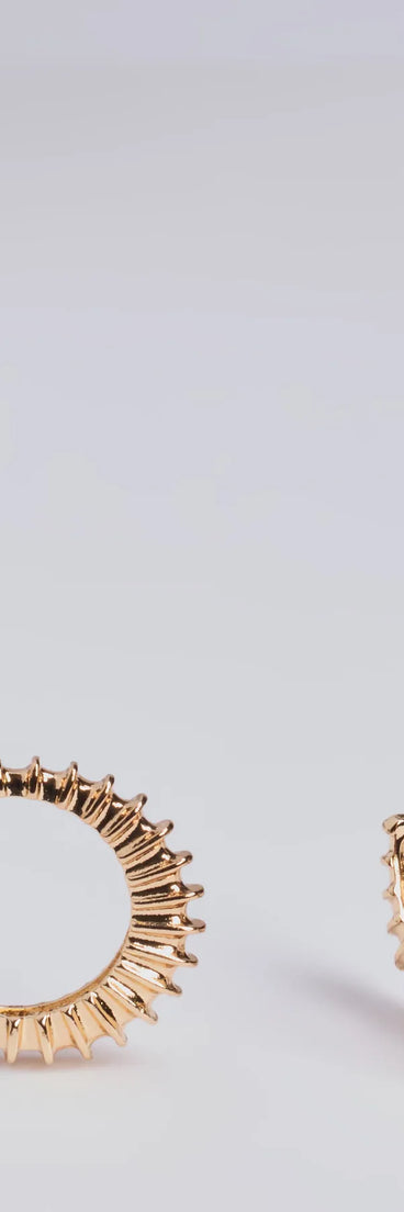 The Chic Alert Coiled Hoop Earrings in gold is a women's workwear essential with an elevated fabric and chic silhouette, ideal for layering and versatile enough to take your look from office chic to going-out ready!