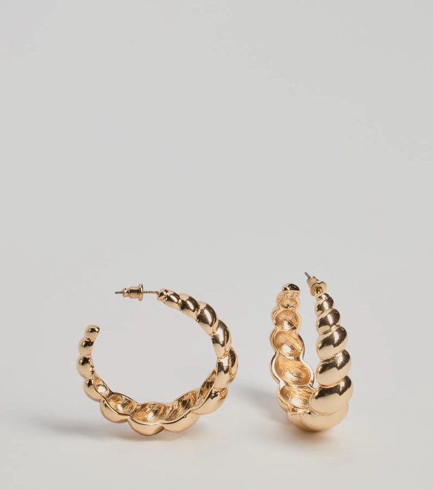 Chic Confidence Textured Hoop Earrings, a trendy gold addition to women's going-out outfits, is ideal for Christmas party outfits, chic NYE attire, or winter night-out looks that keep you on-trend!