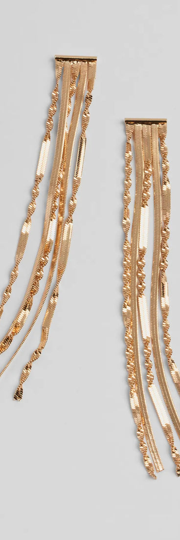 The Edgy Glam Long Chain Fringe Earrings in gold brings edge and energy to your vibe, ready to elevate any festival look or concert outfit.