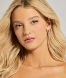 
Upgrade your style game for 2025 with the R Initial Rhinestone Stud Earrings in gold, perfect for any fashion-forward wardrobe.