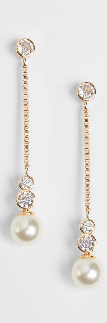 Get inspired with the Set In Stone Pearl Rhinestone Earrings, a feed-worthy gold piece that’s part of Windsor's updated and curated women’s clothing edit packed with must-have fall outfit ideas.