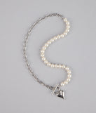 Mixed Feelings Chain Pearl Necklace