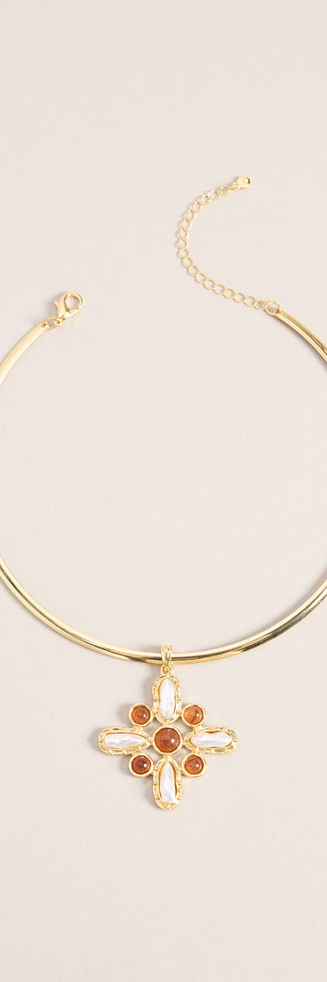 Chic And Sleek Cross Pendant Collar Necklace