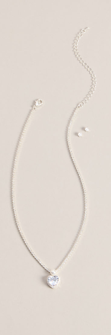 Pretty Sparkle Rhinestone Heart Necklace And Stud Earrings Set